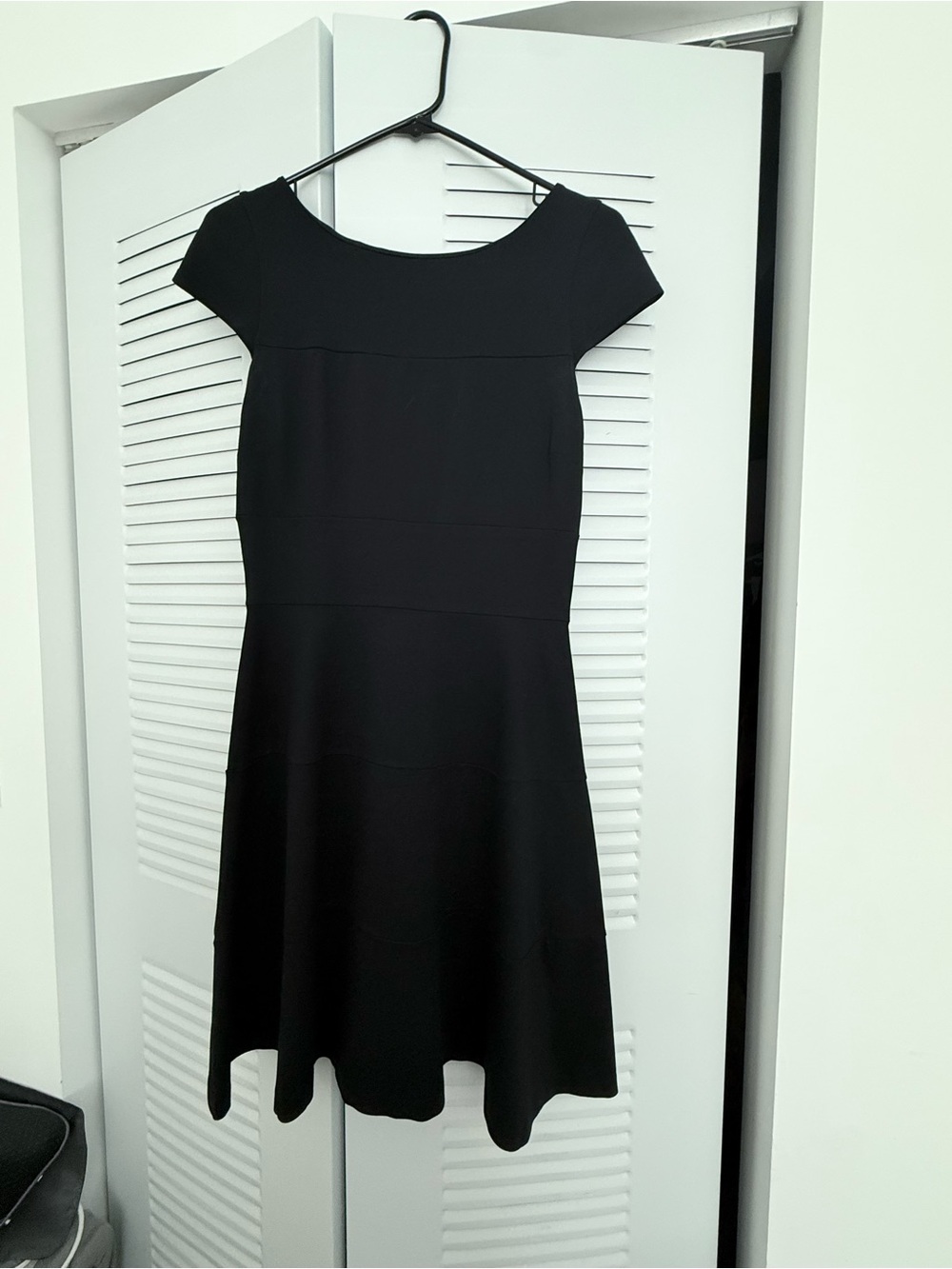 Banana Republic Black Women's Cap-Sleeve Fit & Flare Dress